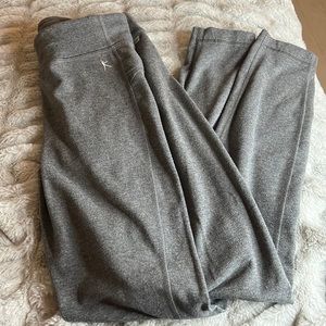 Gray leggings